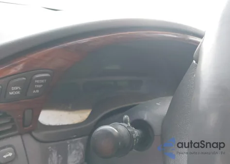 2004 Cadillac Deville Standard из США, поврежденный, VIN 1G6KD54Y14U109000